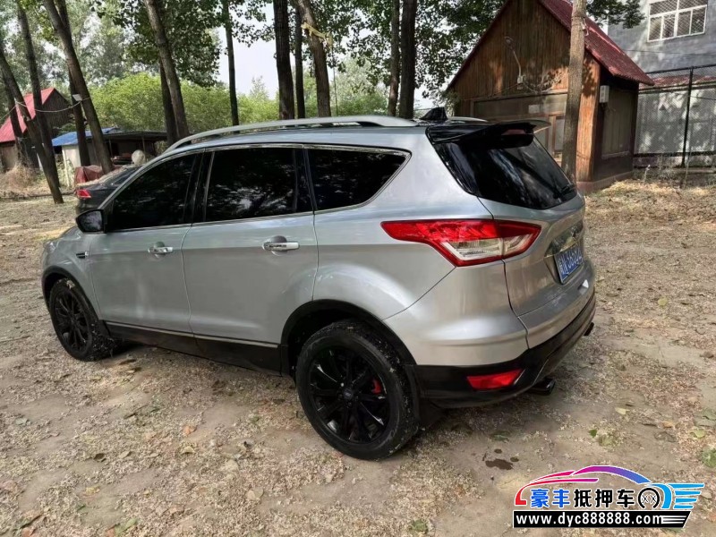 14年福特翼虎轿车抵押车出售