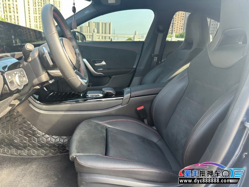 20年奔驰CLA轿车抵押车出售