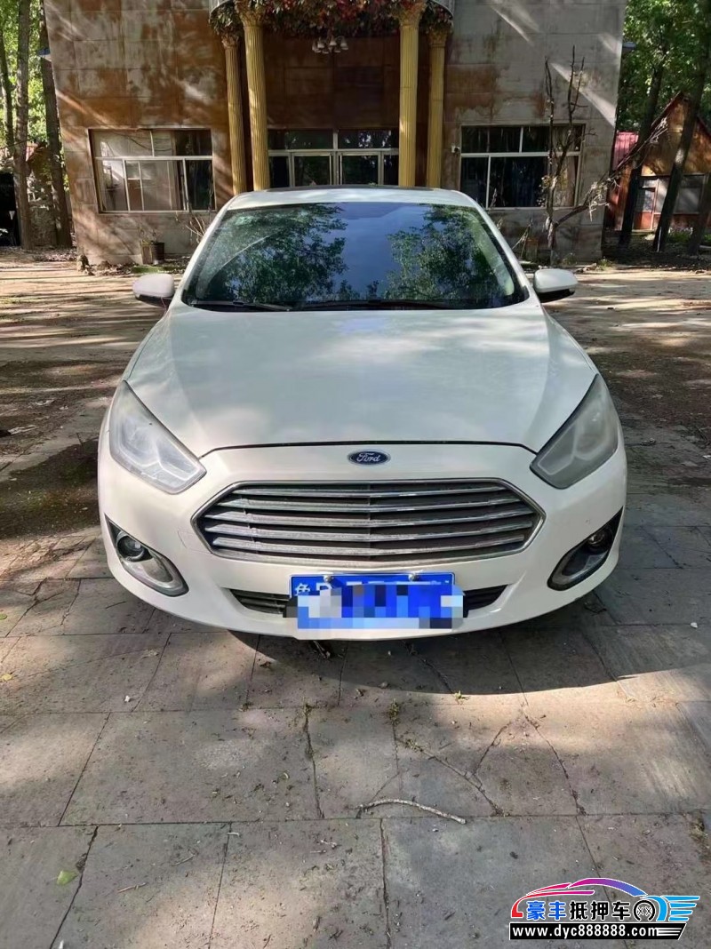 17年福特福克斯轿车抵押车出售