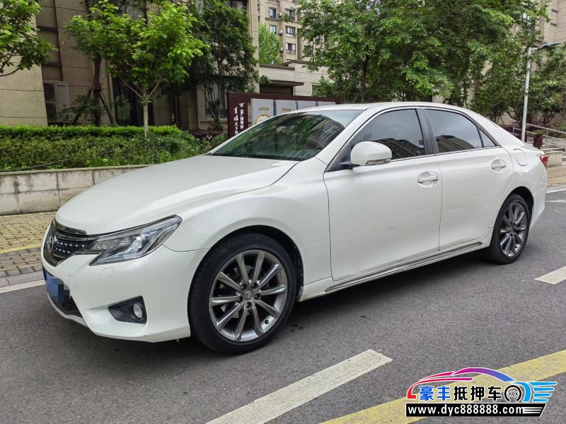 17年丰田锐志轿车抵押车出售