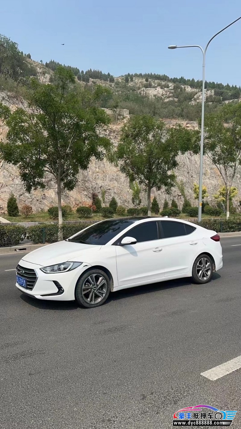 17年现代领动轿车抵押车出售