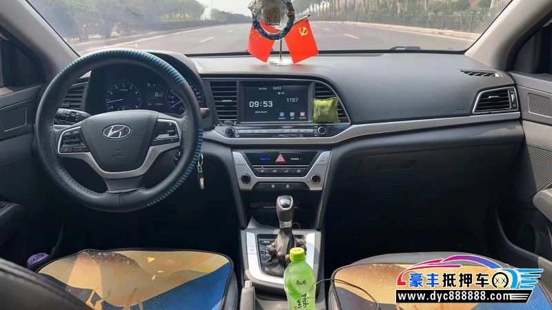 17年现代领动轿车抵押车出售