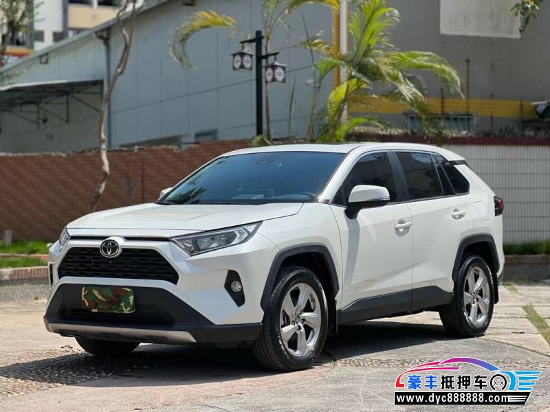 21年丰田RAV4荣放轿车抵押车出售