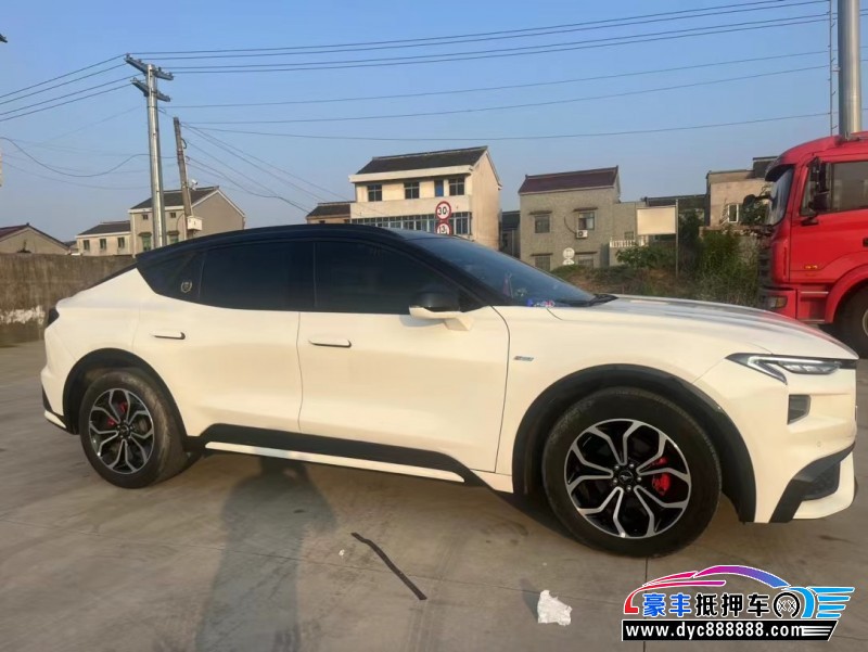 22年福特EVOS轿车抵押车出售