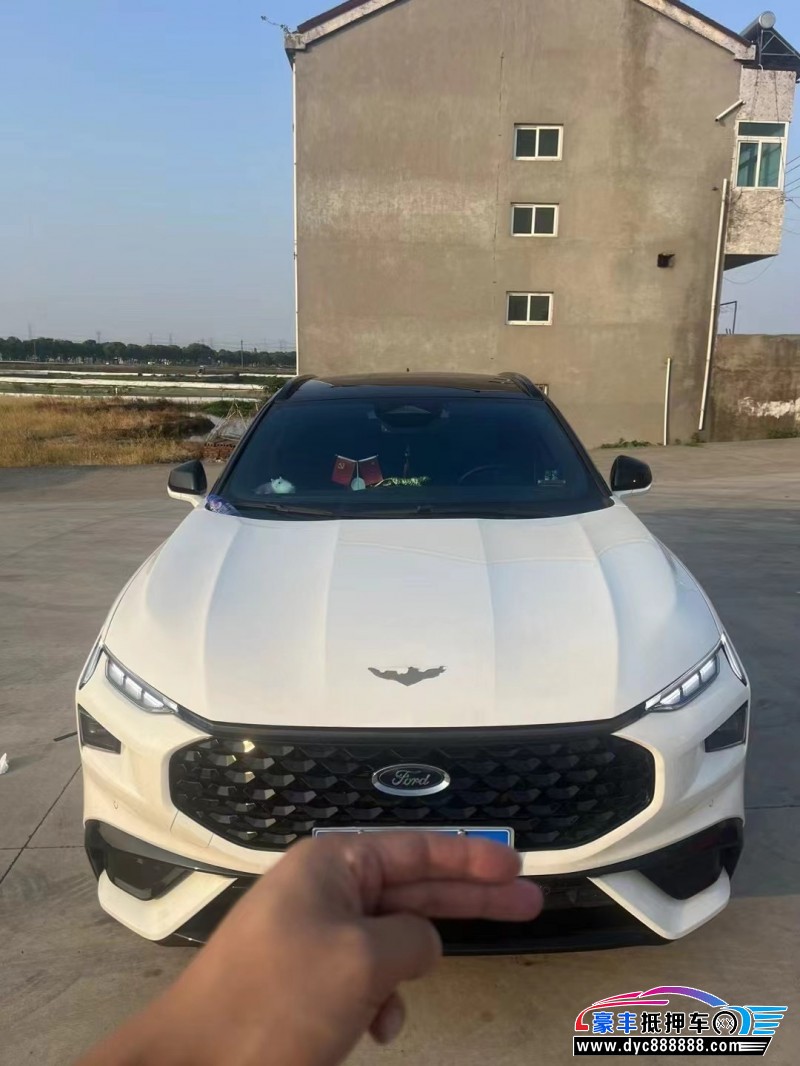 22年福特EVOS轿车抵押车出售