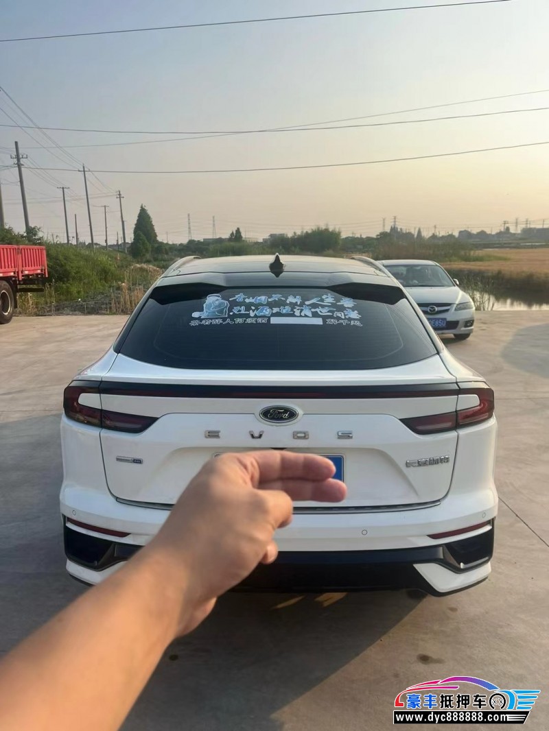 22年福特EVOS轿车抵押车出售