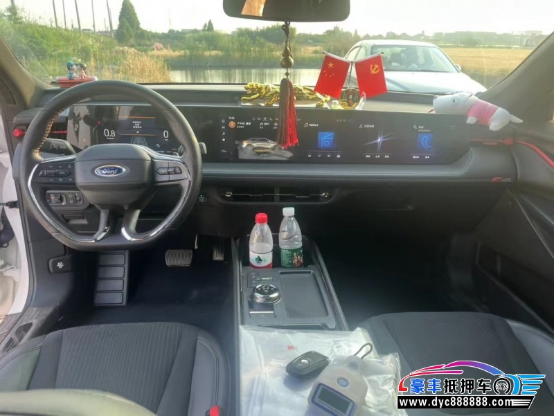 22年福特EVOS轿车抵押车出售