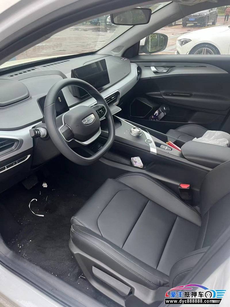 24年吉利几何轿车抵押车出售