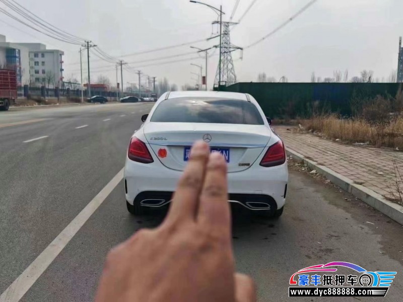 20年奔驰C轿车抵押车出售