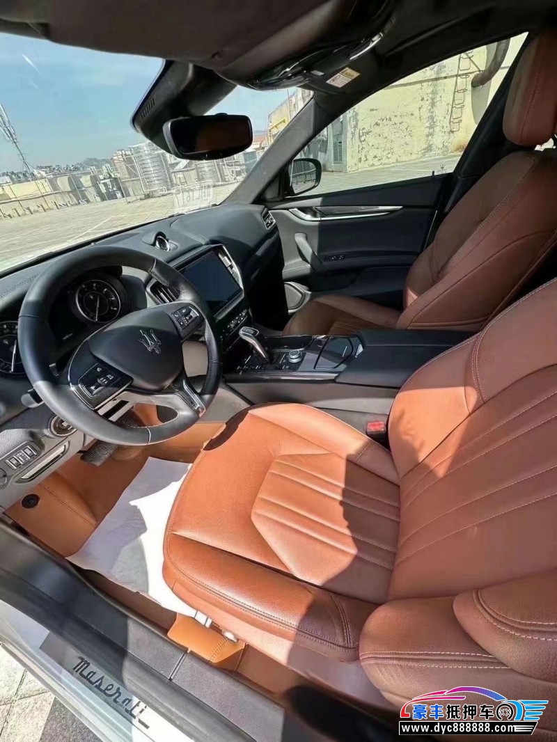 23年玛莎拉蒂Ghibli轿车抵押车出售