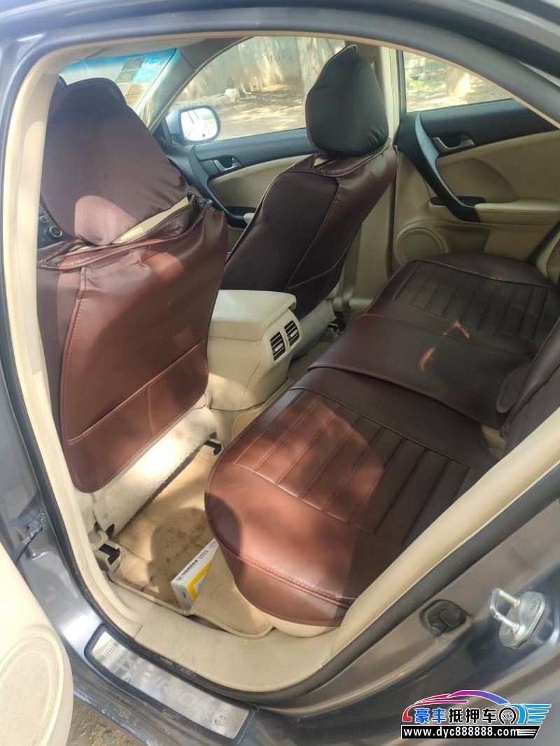 10年本田思铂睿轿车抵押车出售