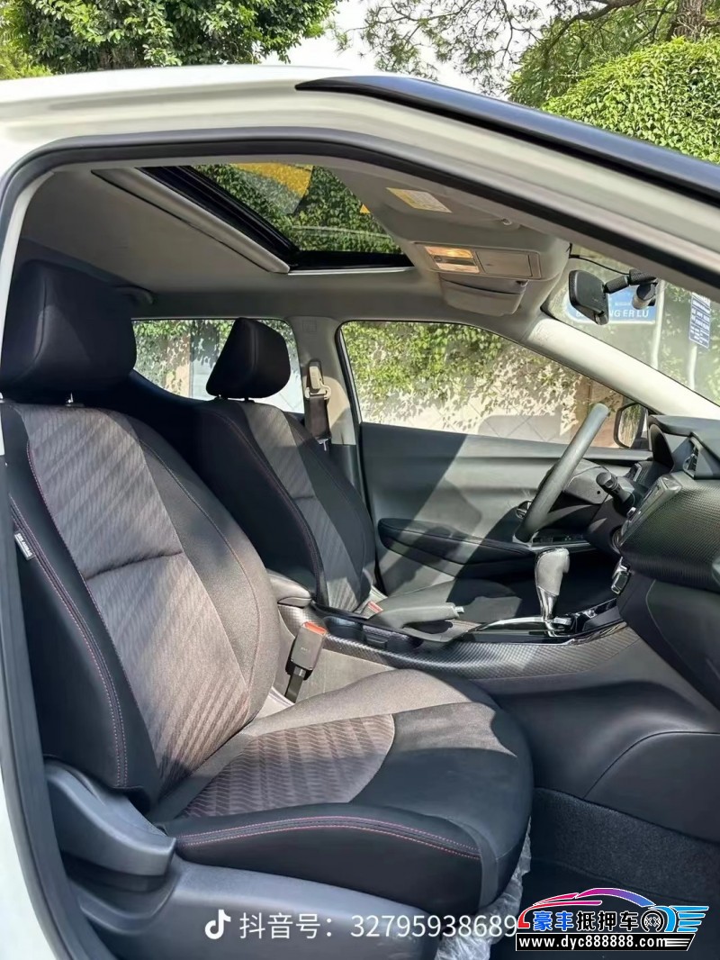 18年日产蓝鸟轿车抵押车出售