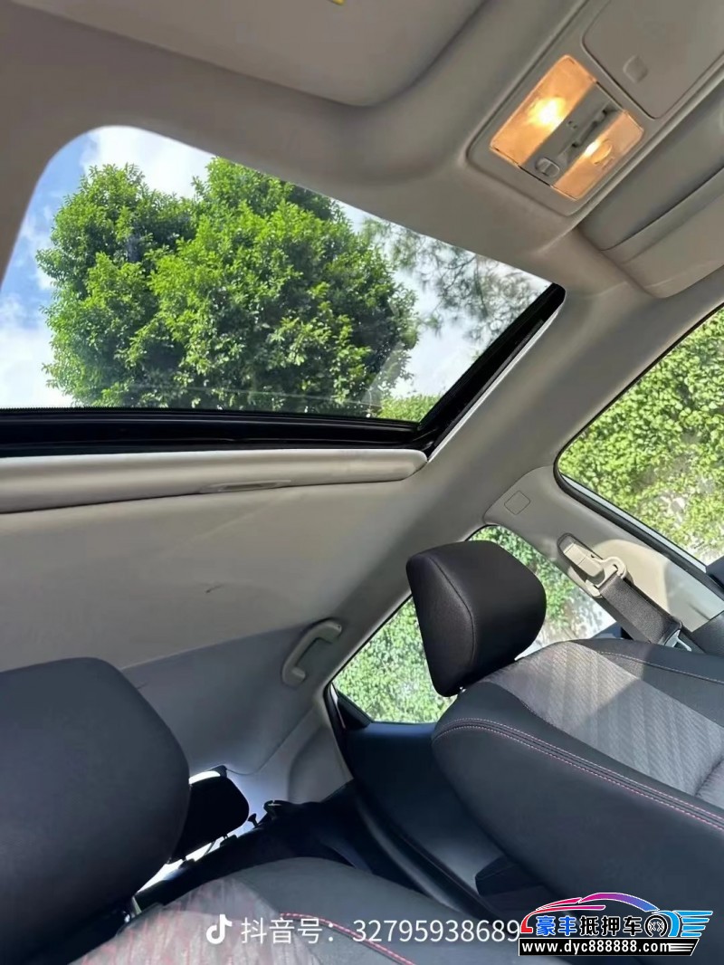 18年日产蓝鸟轿车抵押车出售