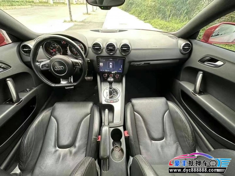 12年奥迪TT轿车抵押车出售