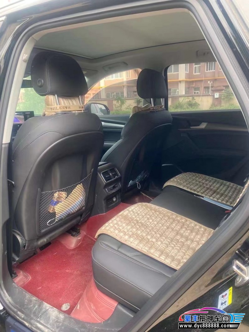 21年奥迪Q5轿车抵押车出售