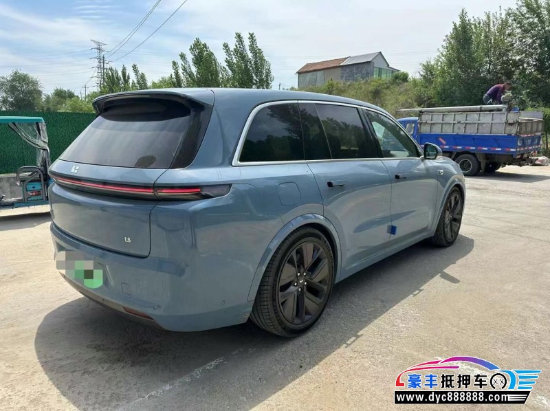 24年理想L8轿车抵押车出售