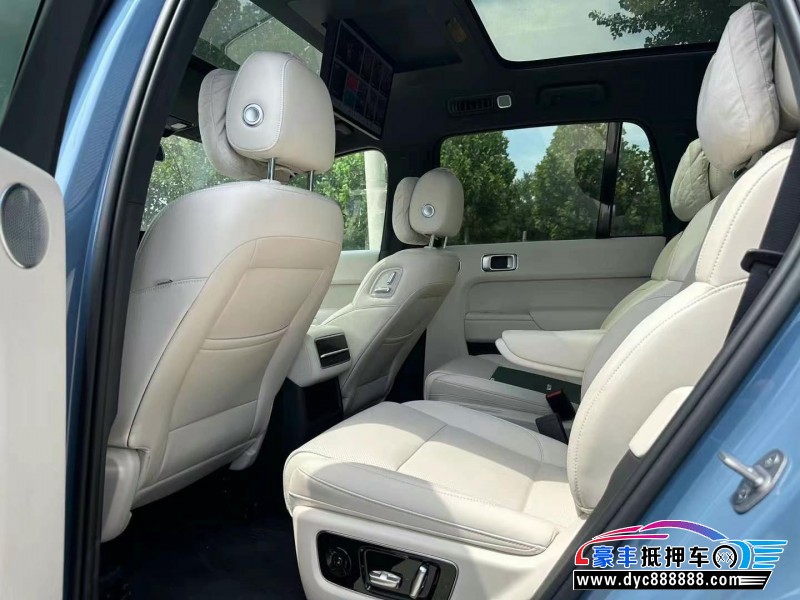 24年理想L8轿车抵押车出售