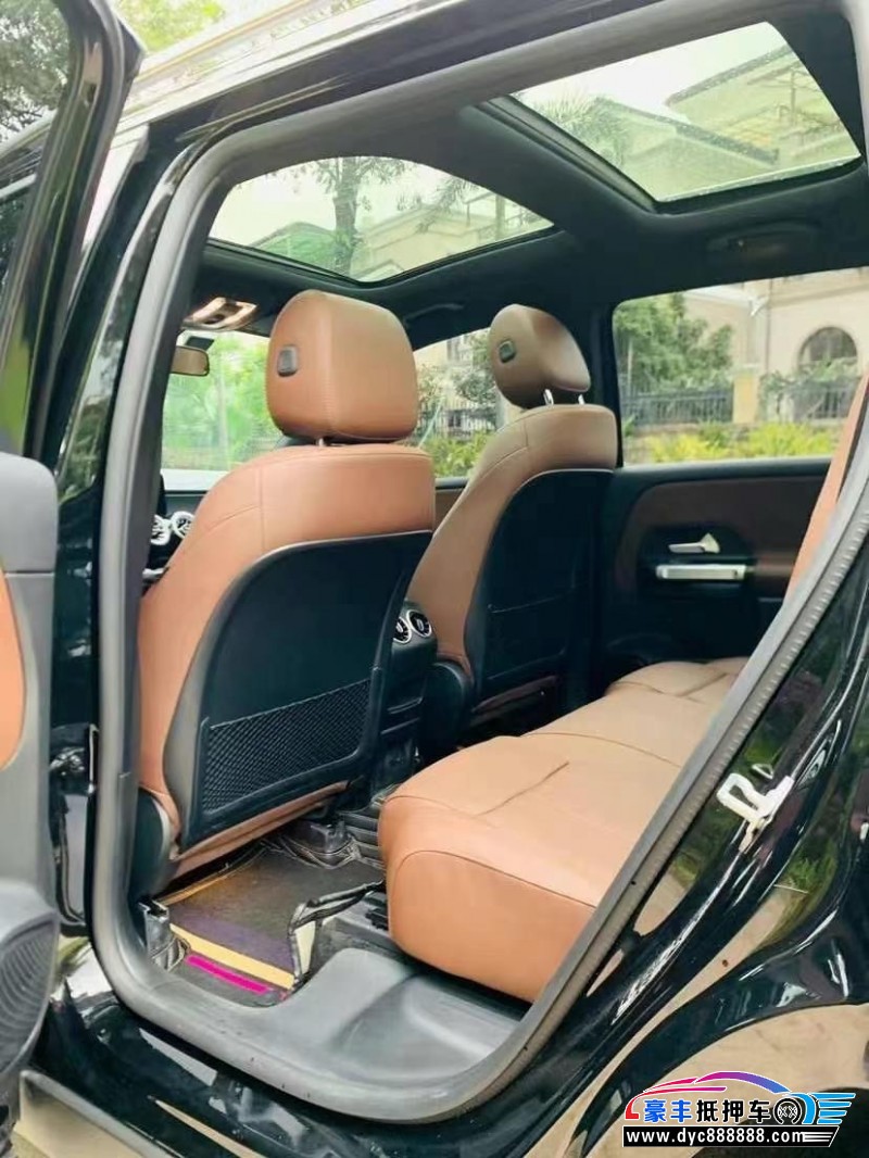 23年奔驰GLB轿车抵押车出售