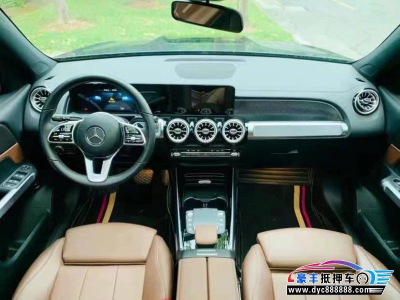 23年奔驰GLB轿车抵押车出售