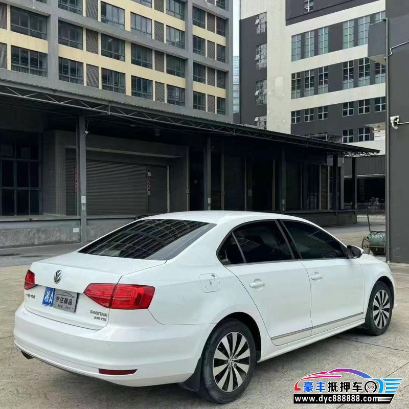 17年大众速腾轿车抵押车出售