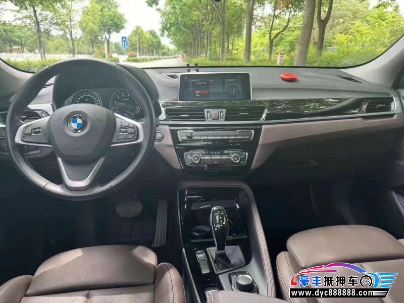 20年宝马X2轿车抵押车出售