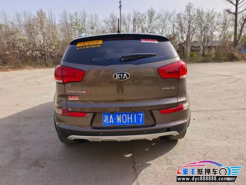 14年起亚智跑轿车抵押车出售