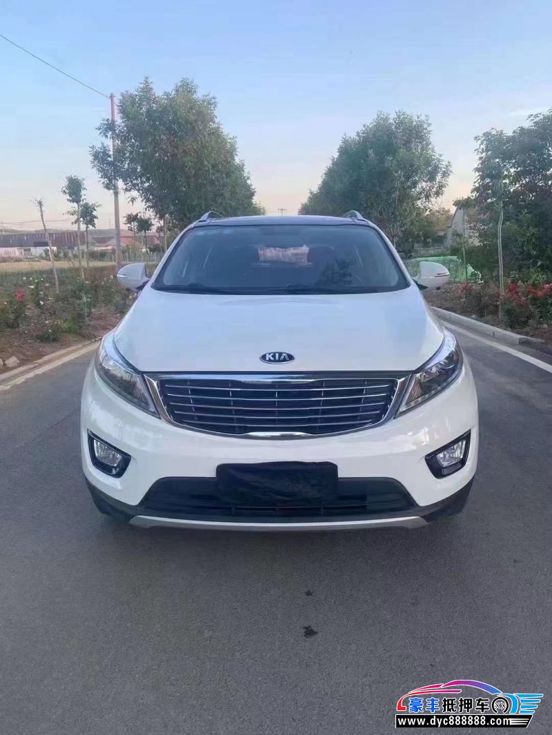 14年起亚智跑轿车抵押车出售