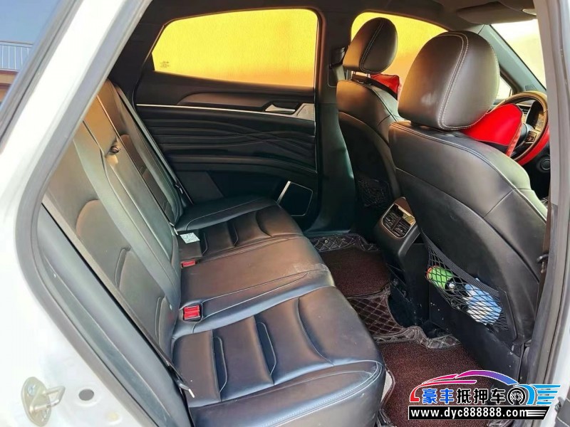 19年东风风光ix5轿车抵押车出售