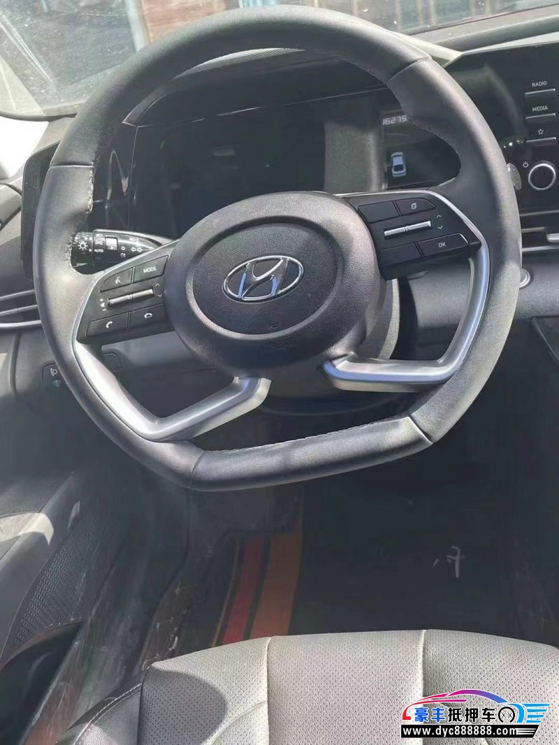 19年现代伊兰特轿车抵押车出售