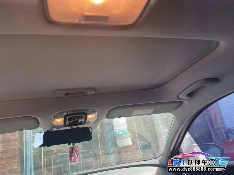 19年现代伊兰特轿车抵押车出售