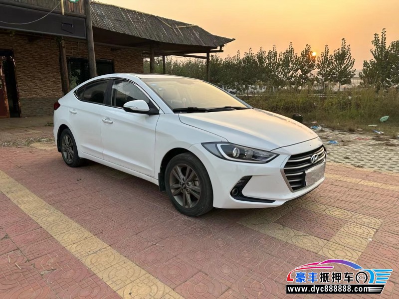 17年现代领动轿车抵押车出售