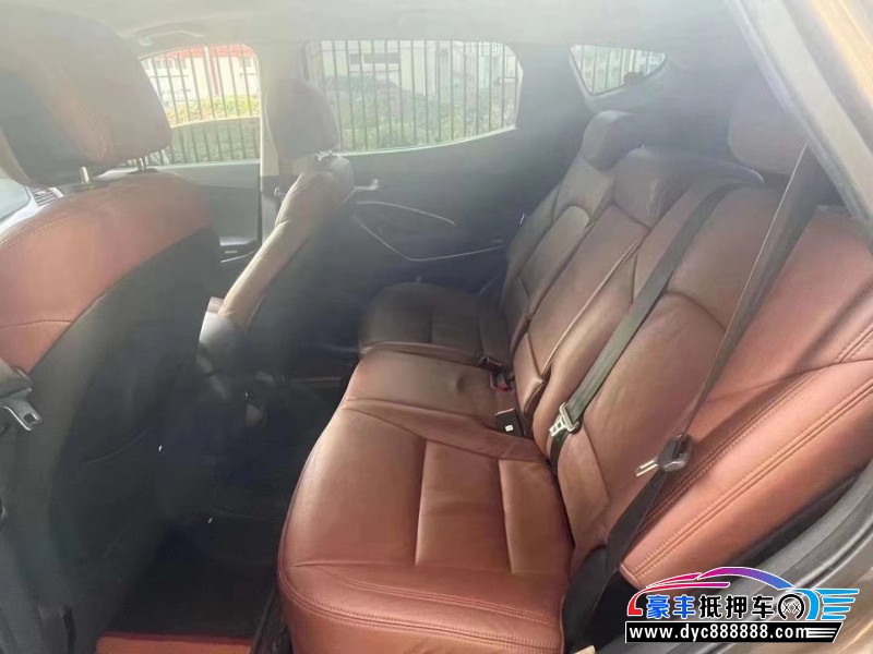 14年现代圣达菲轿车抵押车出售