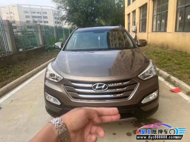 14年现代圣达菲轿车抵押车出售