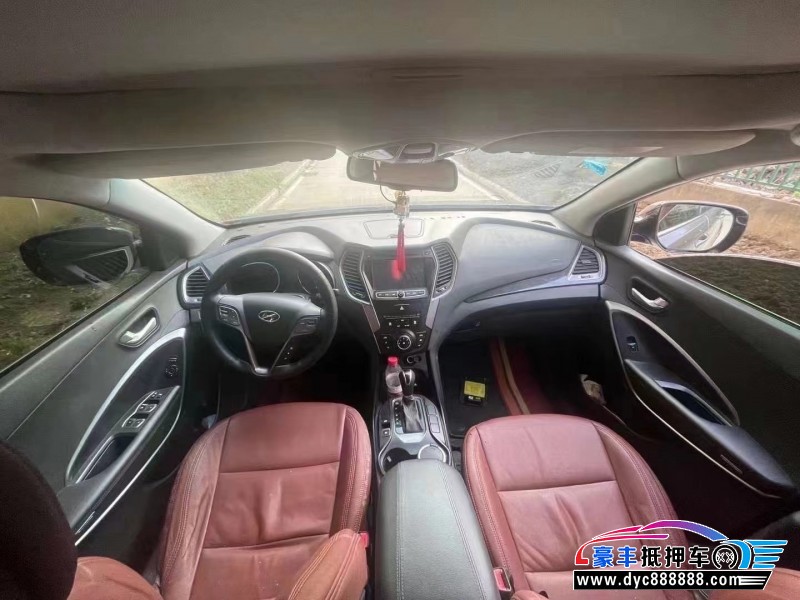 14年现代圣达菲轿车抵押车出售