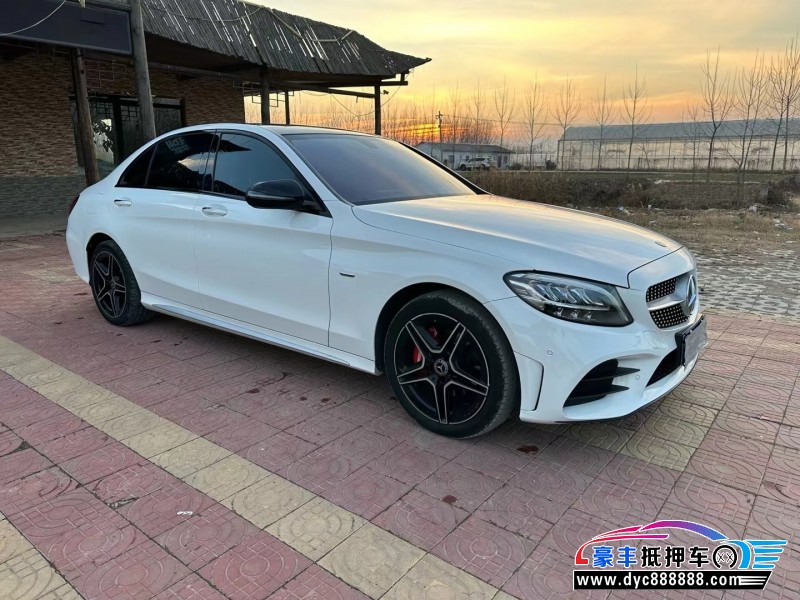 22年奔驰C轿车抵押车出售