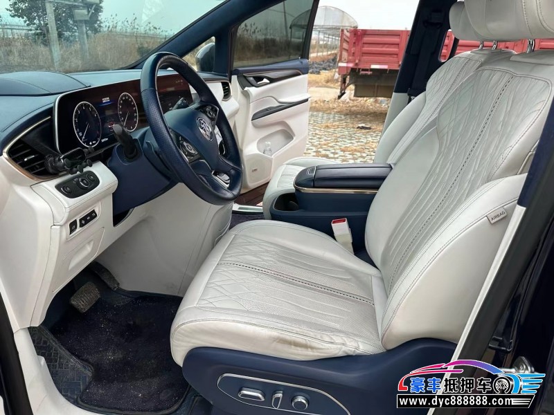 20年别克GL8轿车抵押车出售