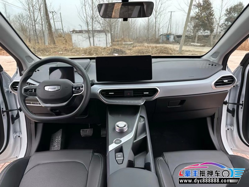 24年吉利几何轿车抵押车出售