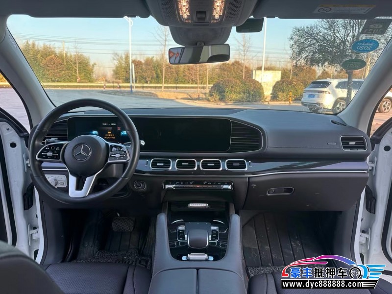 19年奔驰GLE轿车抵押车出售