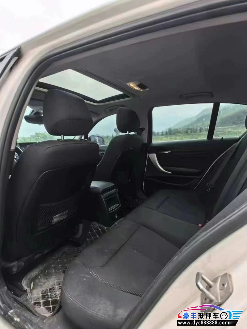 16年宝马1系轿车抵押车出售