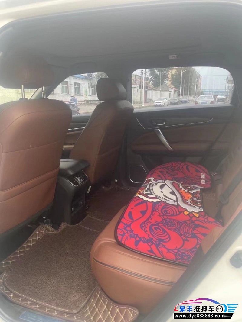 18年本田UR-V轿车抵押车出售