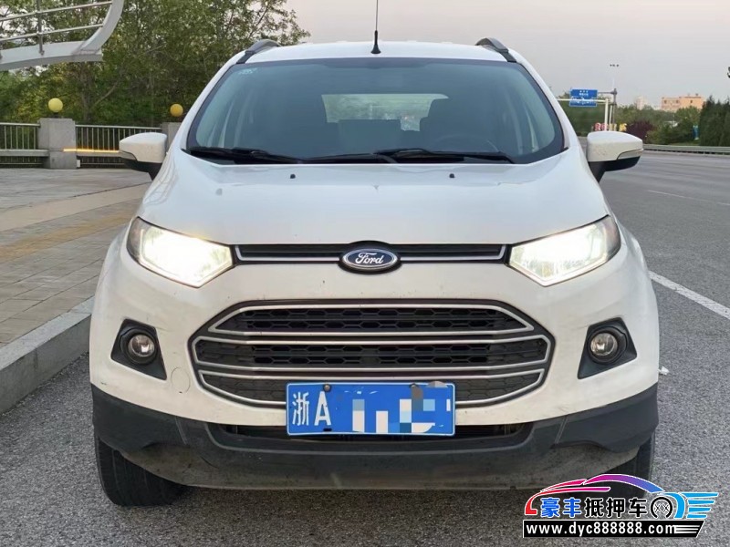 13年福特翼搏轿车抵押车出售