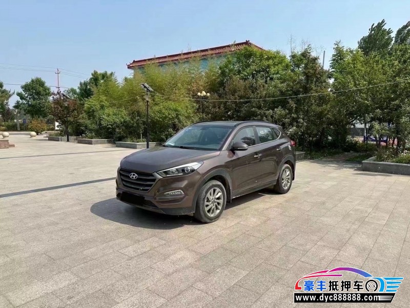 17年现代途胜轿车抵押车出售