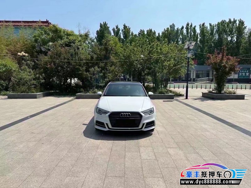 18年奥迪A3轿车抵押车出售