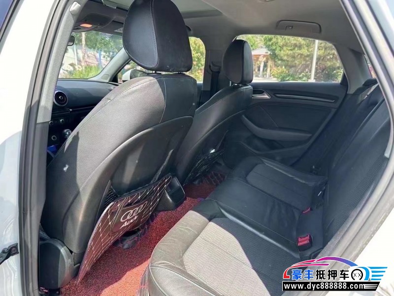 18年奥迪A3轿车抵押车出售