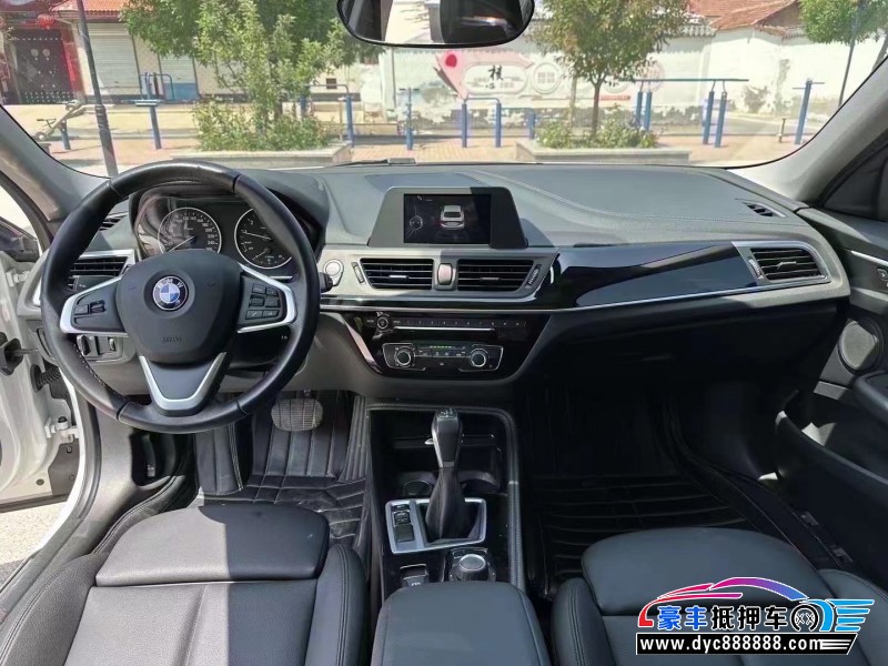 18年宝马1系轿车抵押车出售