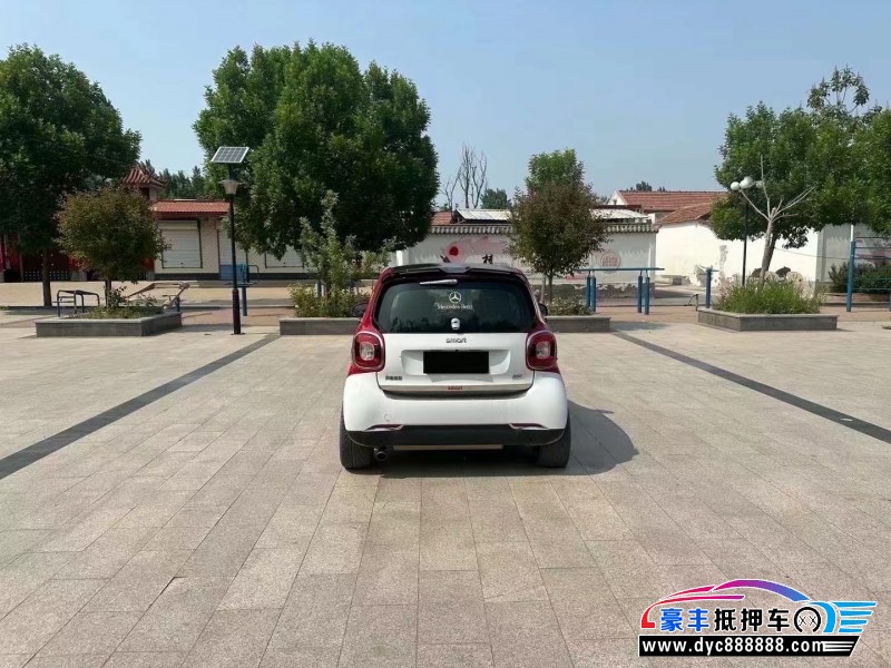 18年奔驰smart轿车抵押车出售