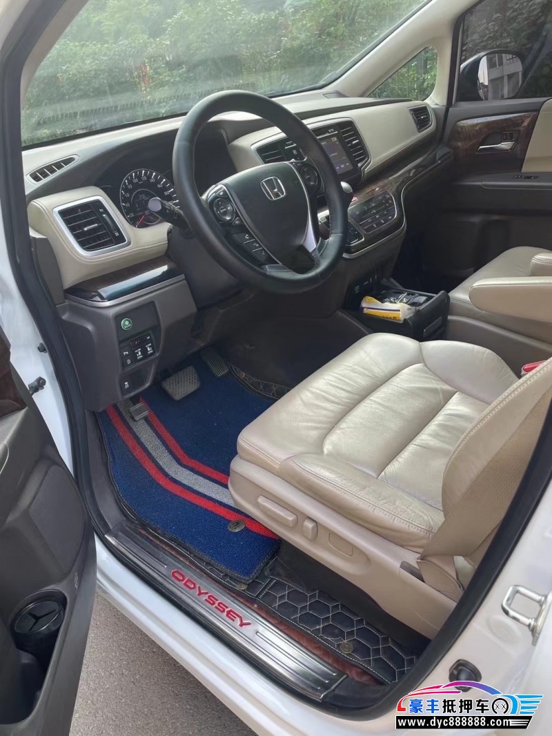 15年本田奥德赛轿车抵押车出售