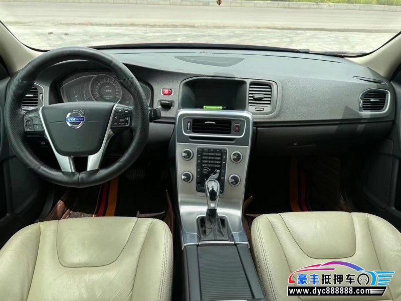 15年沃尔沃S60L轿车抵押车出售