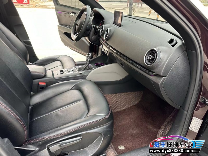 18年奥迪A3轿车抵押车出售