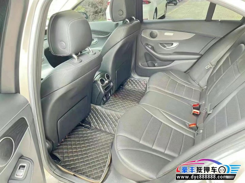 21年奔驰C轿车抵押车出售